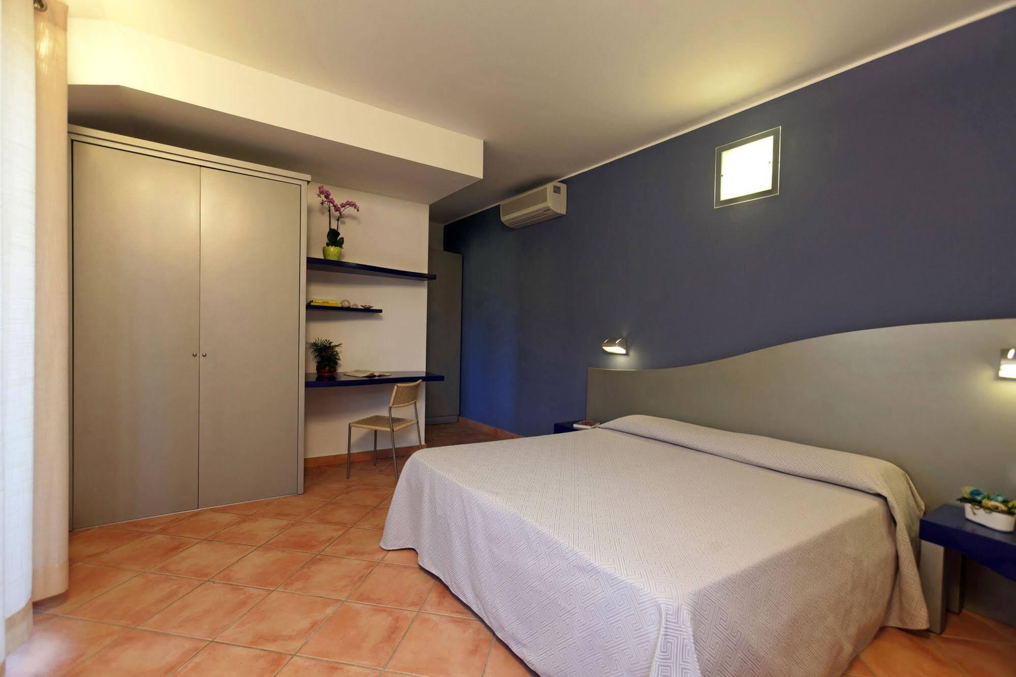 Residence Pineta Albinia Esterno foto