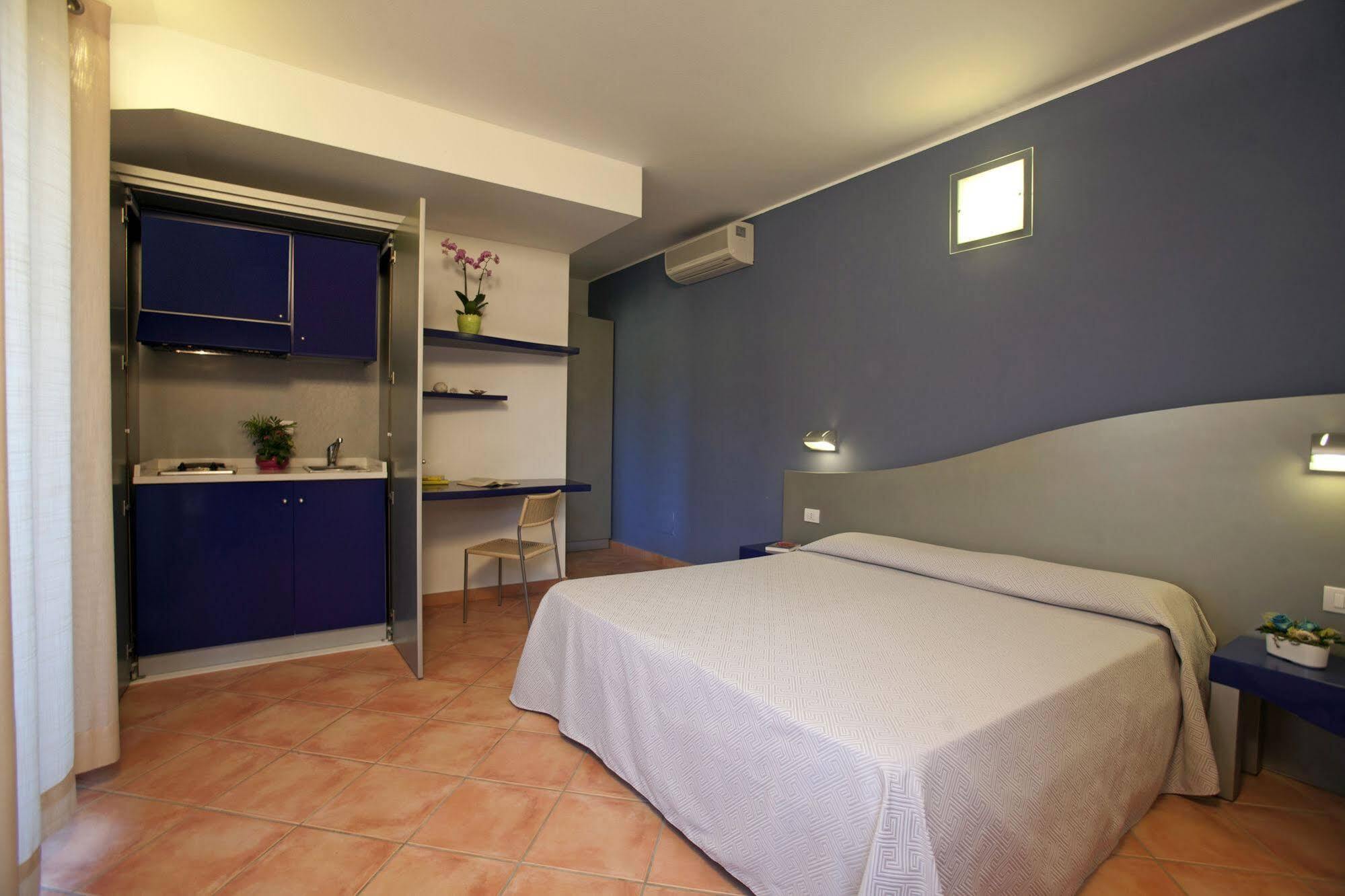 Residence Pineta Albinia Esterno foto